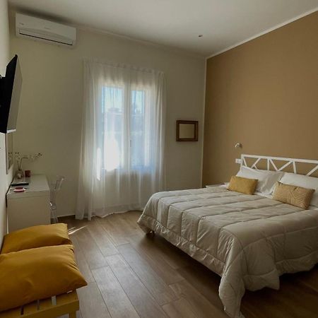 Alemar Bed & Breakfast Mondello Exteriör bild