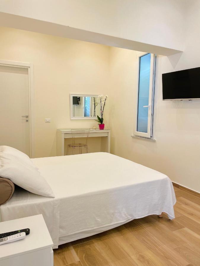 Alemar Bed & Breakfast Mondello Exteriör bild